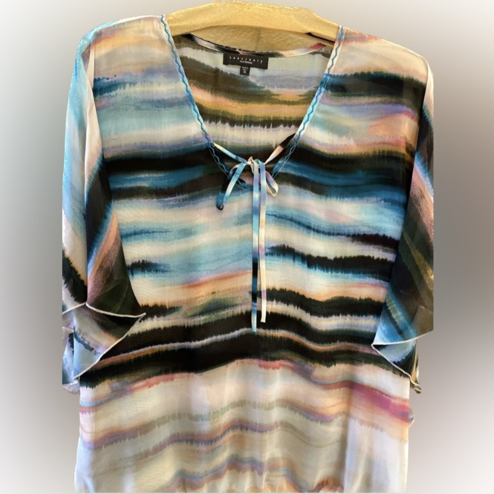 SANCTUARY brand silky blouse that looks like a watercolor painting or sunset! 🌅